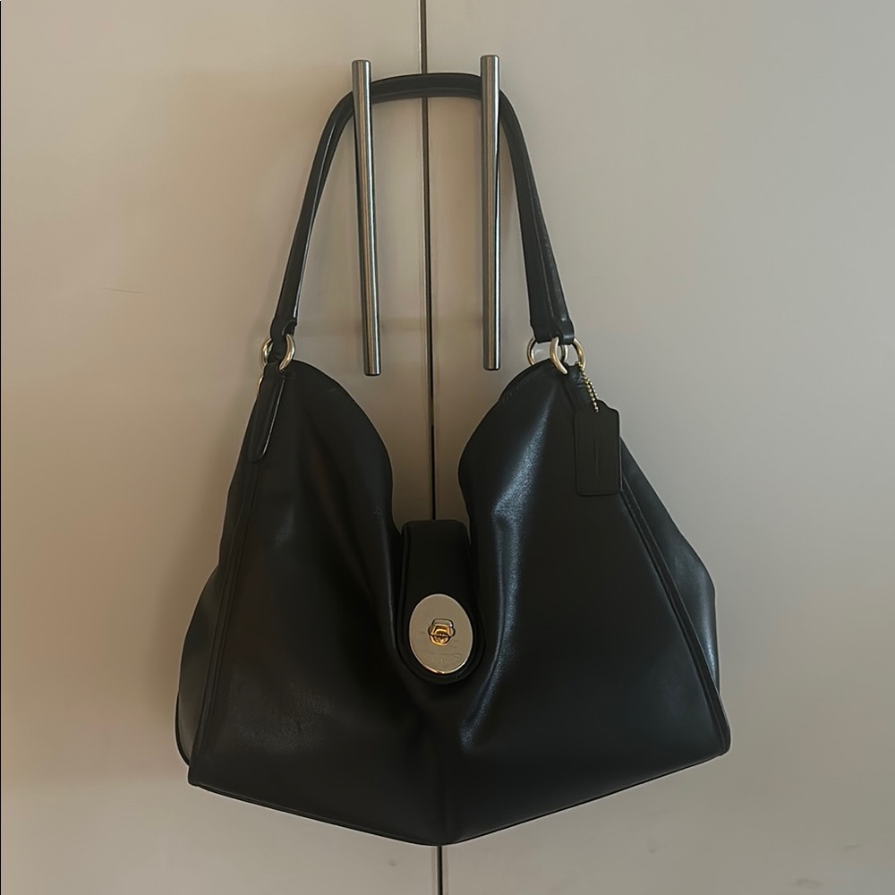 Coach black leather slouchy bag